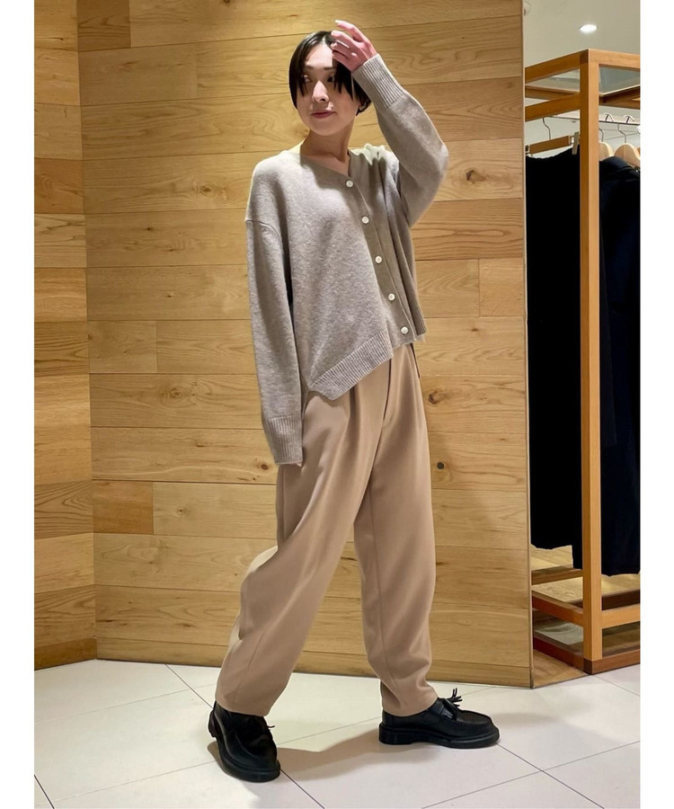 ダブルクロスワンタックテーパードパンツ 詳細画像