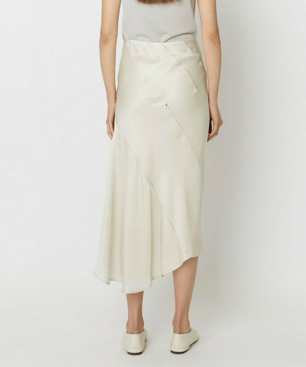 CREPE TWILL “BIAS-CUT” “SPIRAL-SEAMED” SKIRT 詳細画像
