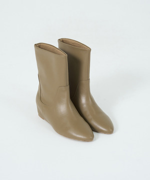 レザーミドルブーツ